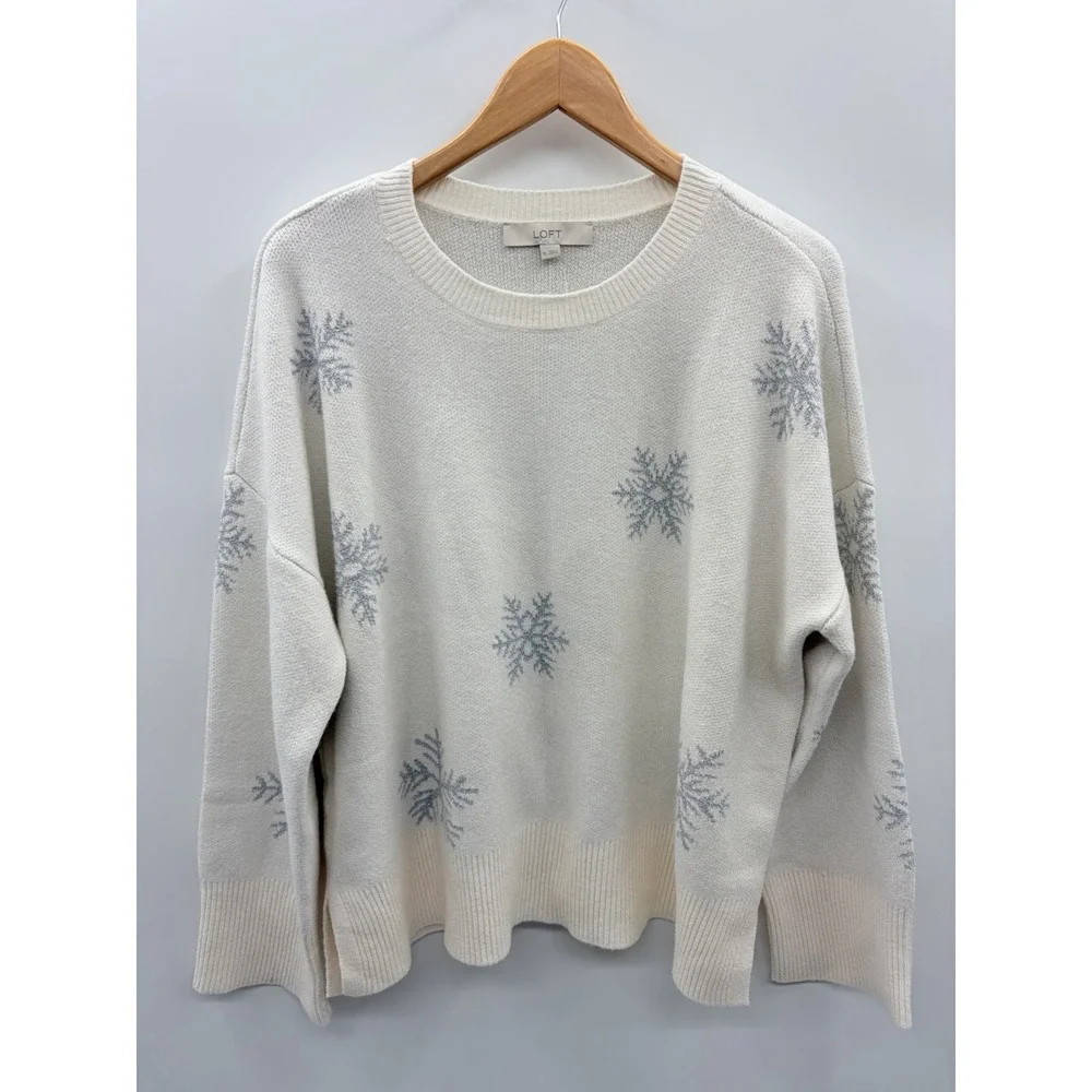 Ann Taylor LOFT Womens Size XL Shimmer Snowflake Sweater in Cream/Silver $70